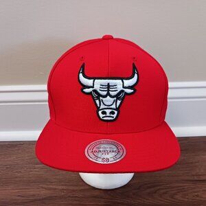 Men's Mitchell & Ness Red NBA Chicago‎ Bulls Team Ground HWC Snapback - OSFA